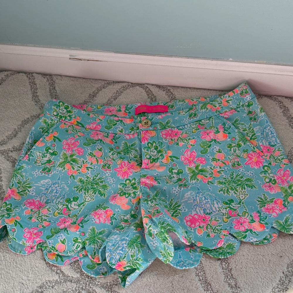 Lilly Pulitzer x Disney Parks Collection Floral Scalloped Hem Shorts Sz 10 NWOT